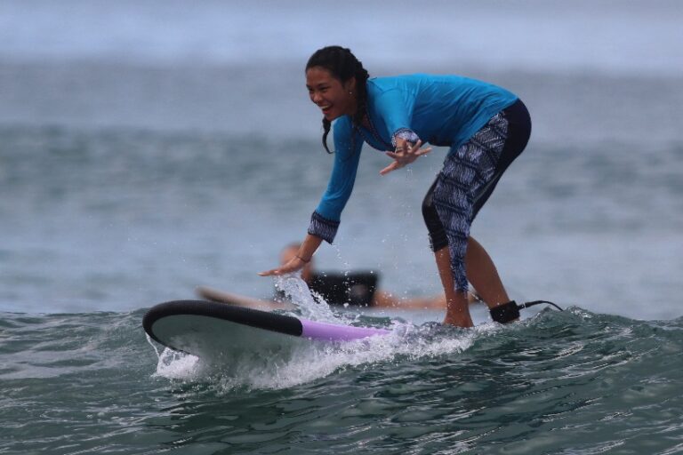 salah seorang disabilitas peserta Kartini Go Surf 2026